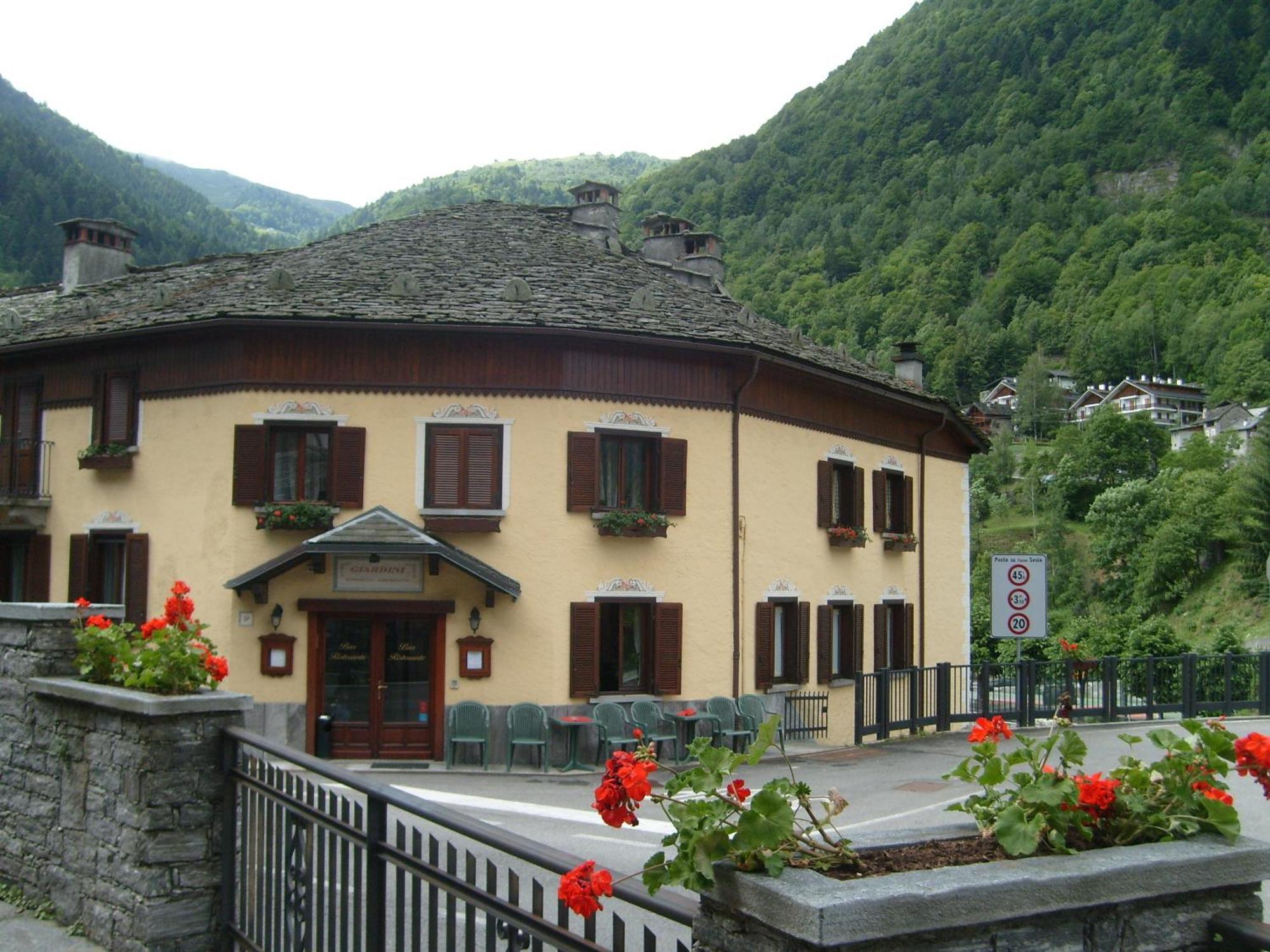 Hotel Residence Giardini Piode Zewnętrze zdjęcie